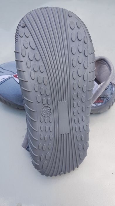 Pantofi de interior Bugs Bunny mărimea 28