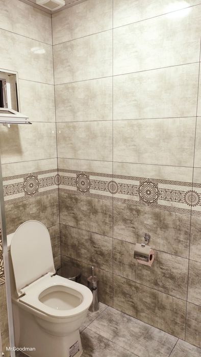 Comfortable rooms for students with private bathrooms price per person