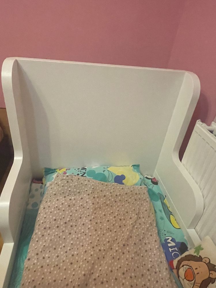 Детско разтегателно легло + подарък матрак за разтегателно легло.