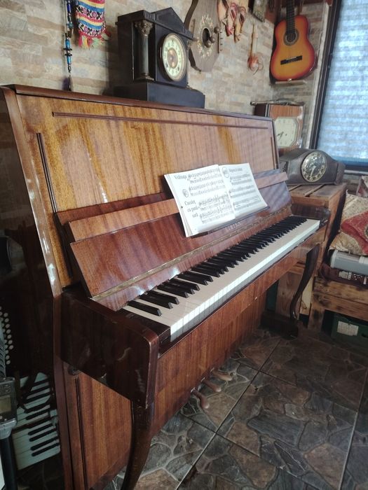 Lirika pianina în stare perfecta