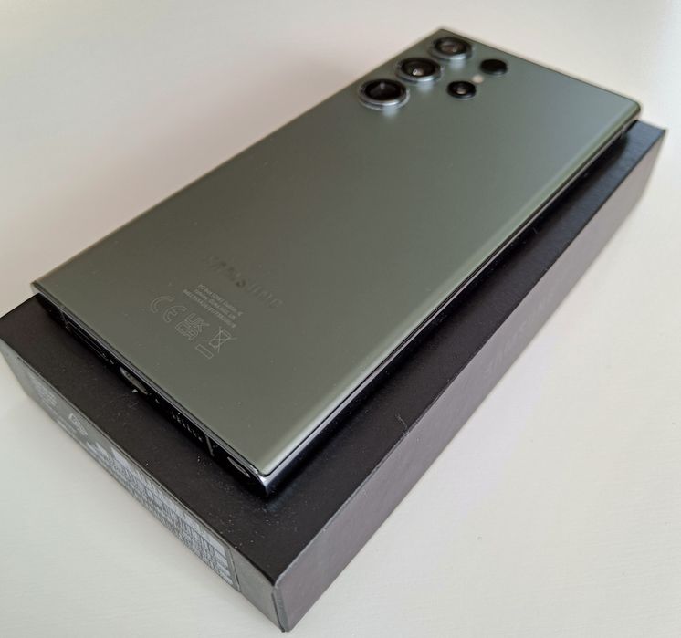 Продавам Samsung S23 Ultra