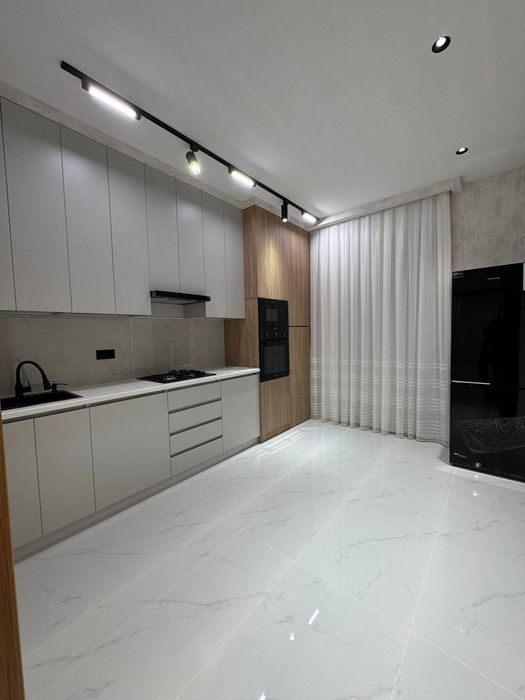 Юнусабад 11 квартал Мегаплэнет 2/8/11 (72²) продаётся новостройка