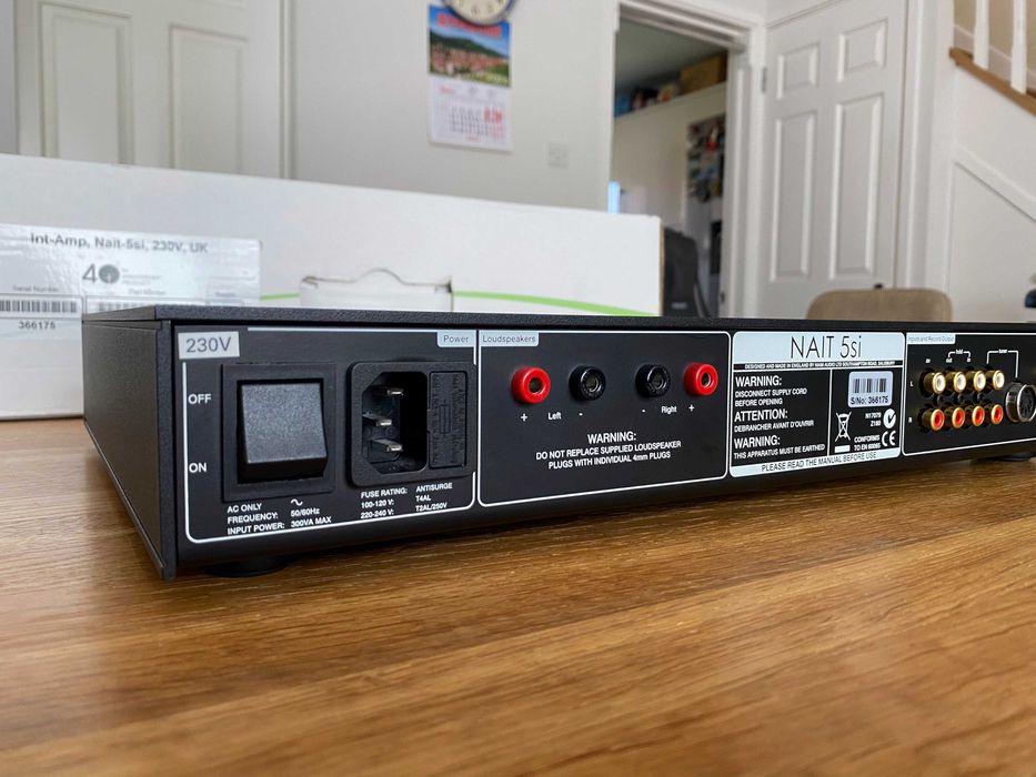 Naim Nait 5Si Интегриран Стерео Hi-Fi Усилвател