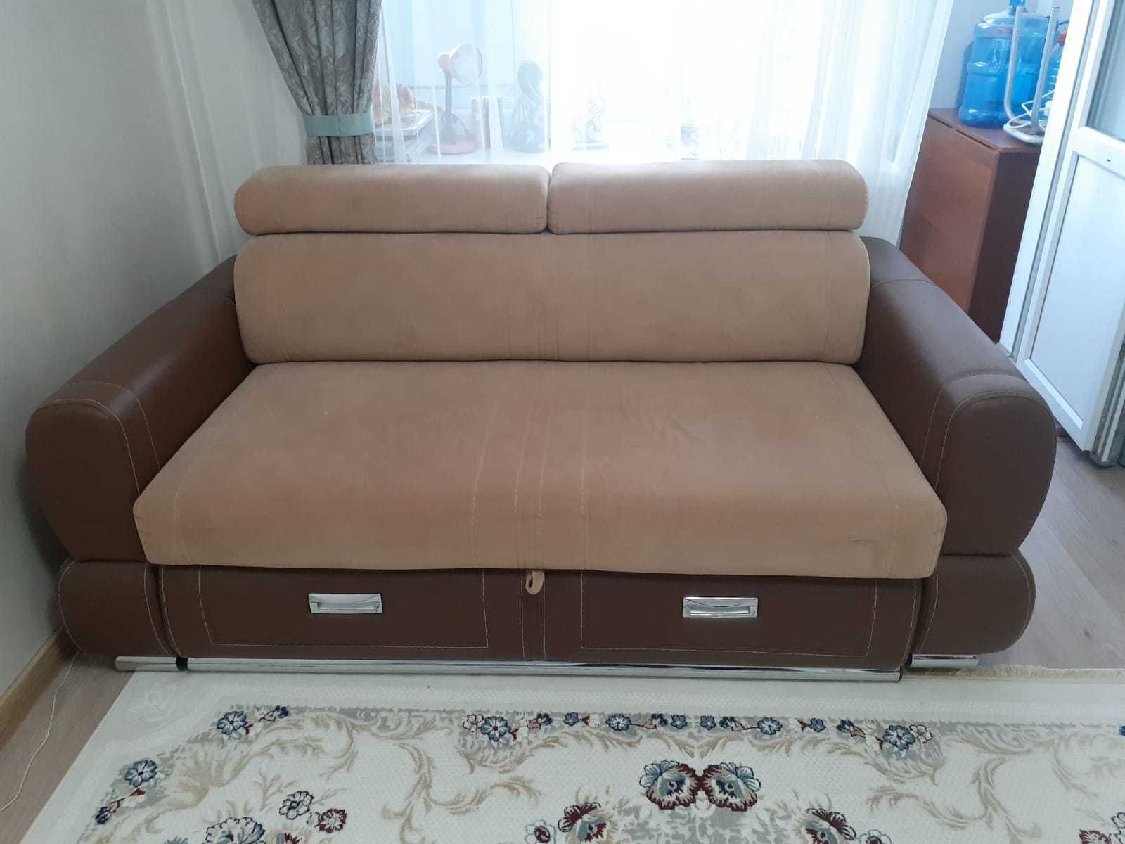 Продам диван Б/У