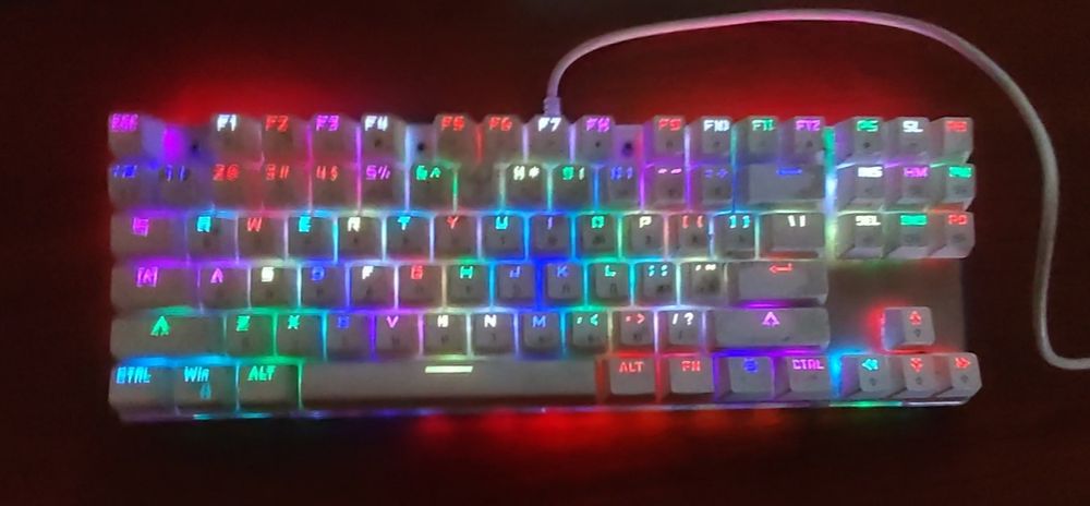 Клавиатура для ПК с подсветкой символов