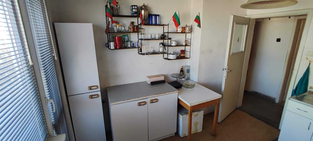 Продава се Двустаен апартамент в София, Оборище - 65 кв.м за 4077 €/кв.м - Снимка #18