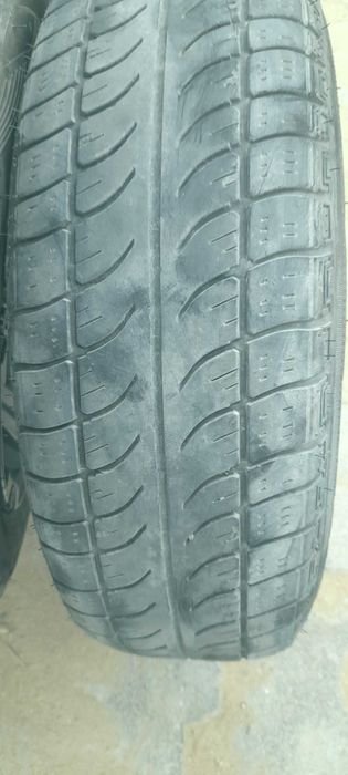 Продам шины 175/70 R13 2 штуки за 15000