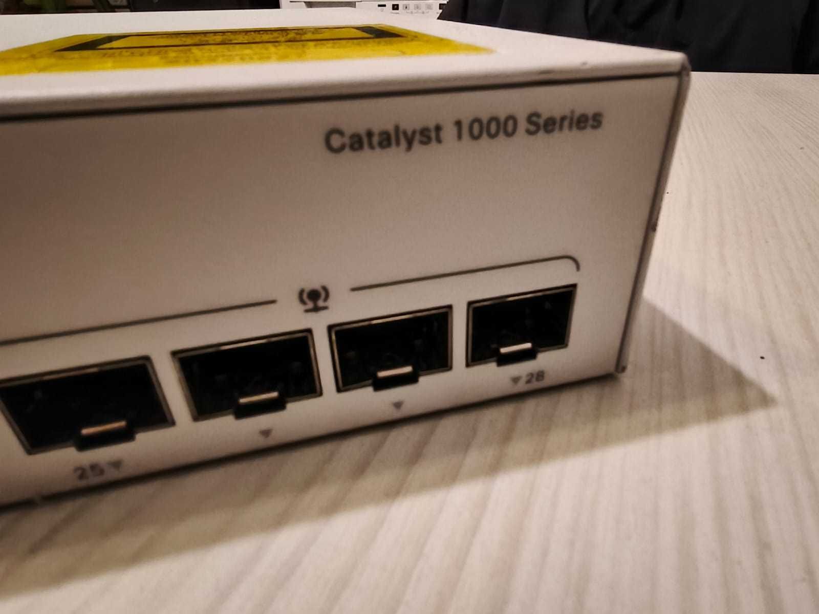 Switch Cisco Catalyst C1000-24T-4G-L, 24 porturi, 10/100/1000