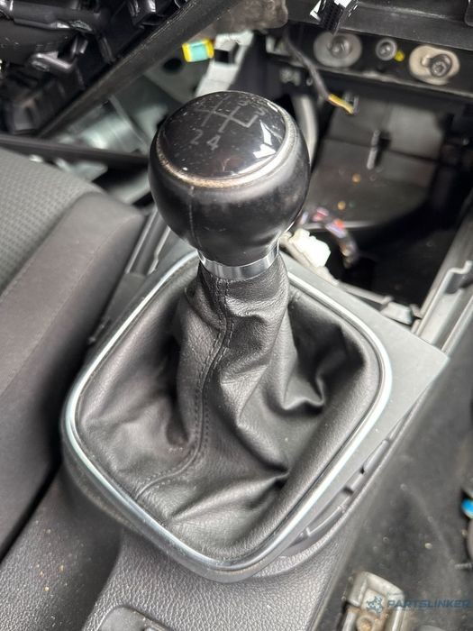 Nuca/manson schimbator de viteze VOLKSWAGEN GOLF VI 5K1_ 2008 - 2012 TDi BlueMotion CAYC