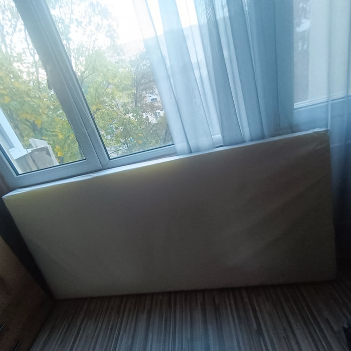 Чисто нов матрак за болнично легло