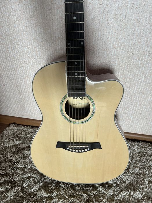 Акустическая гитара Adagio