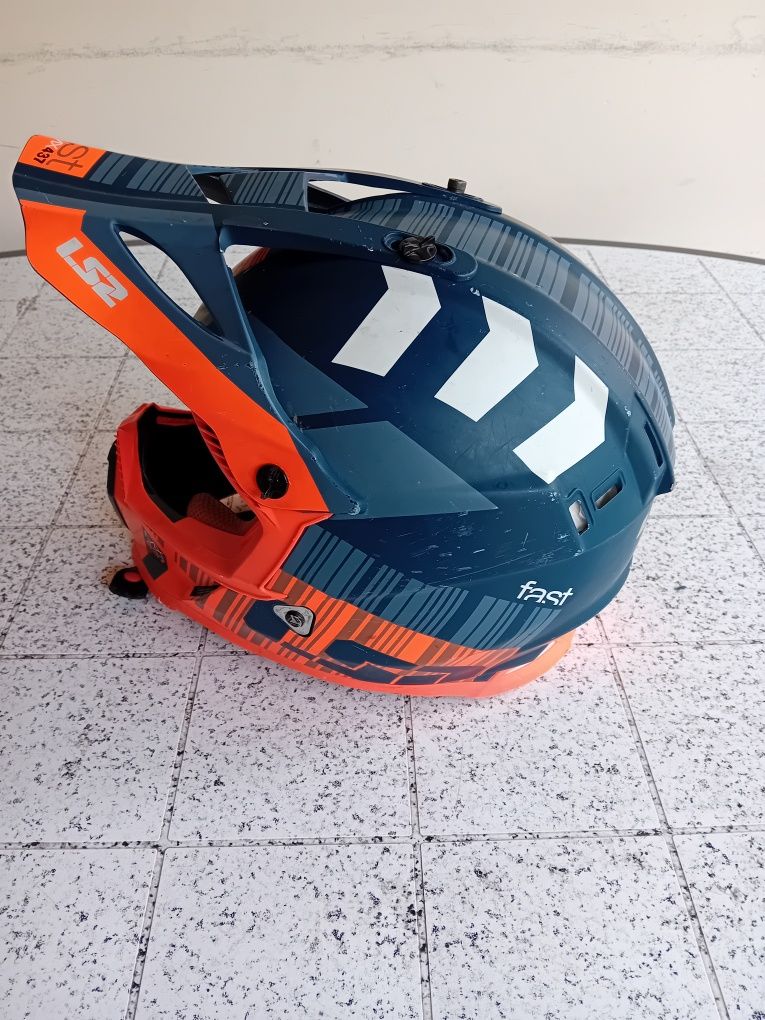 Ендуро Каска MX437 , размер xs , 53-54 см