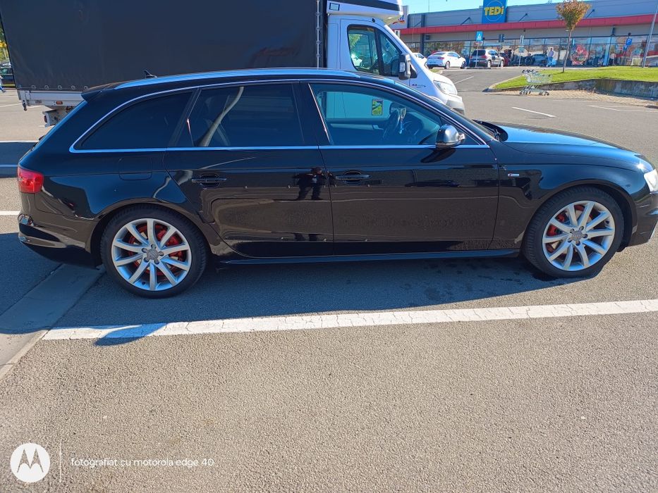 Vând Audi A4 B8 Avant 2.0 TDI