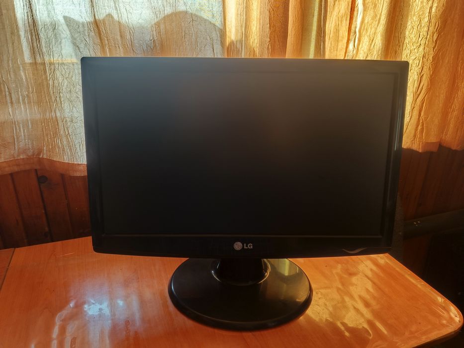 Монитор LG Flatron W1943SE-PF