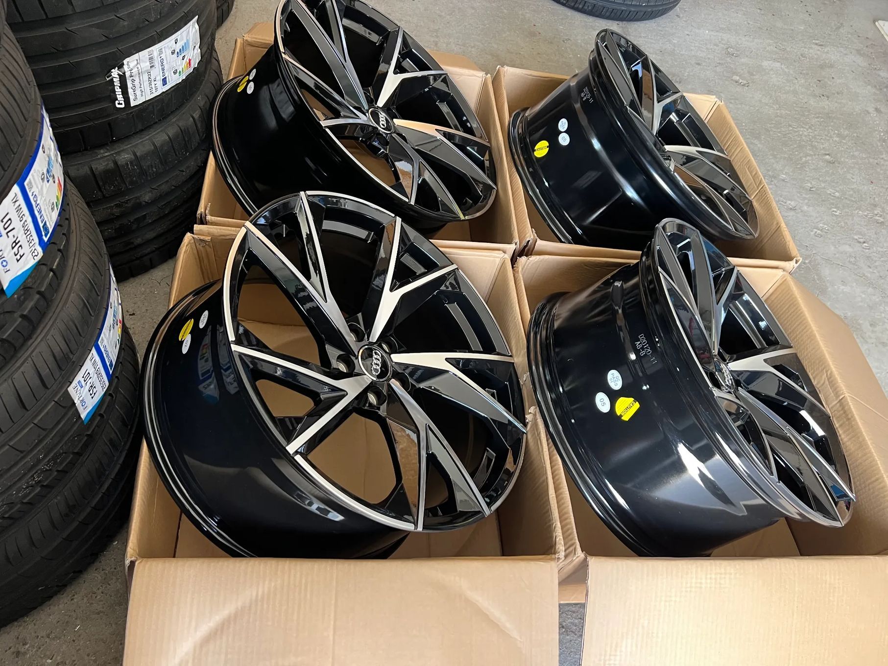 Jante AUDI RS20 R20 Black Model 2021 RS A4 A5 A6 A7 A8 Q3 Q5 Q7 Q8 RS