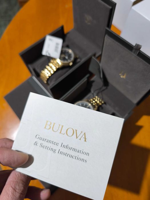 Нов автоматичен часовник Bulova -2бр