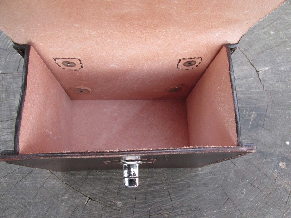 Кожена чанта за колан