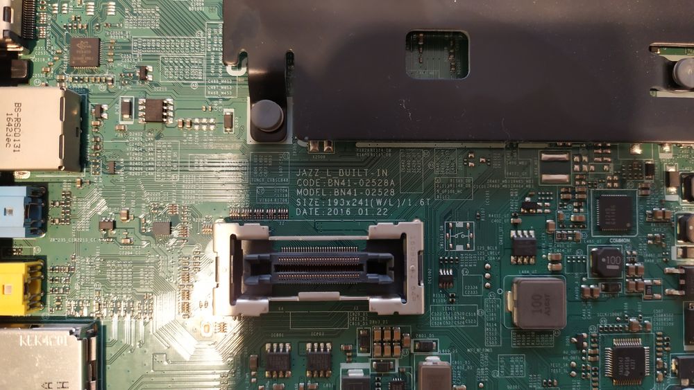 Samsung UE49KU6472U на части