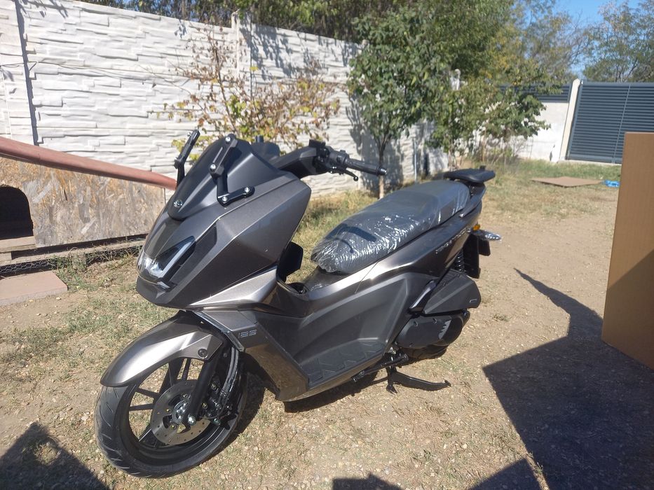 Scuter Kymco SkyTown 125i CBS -1950 km-Sept 2024 (Practic Nou!)