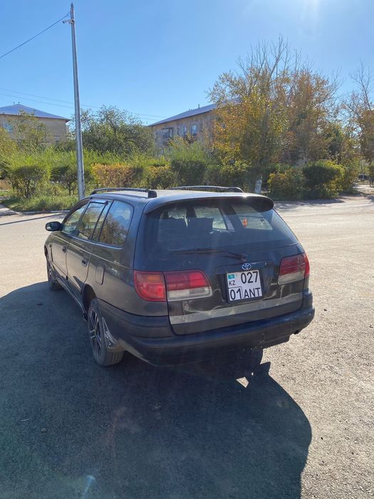 Продам TOYOTA CALDINA 2001 г.