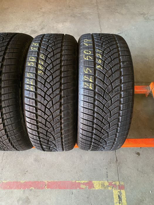 Anvelope iarna 225/50/18 Goodyear Ultra Grip Performance 225 50 18 R18