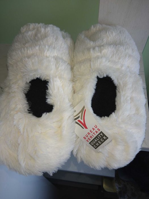 Продавам топли и меки пантофки