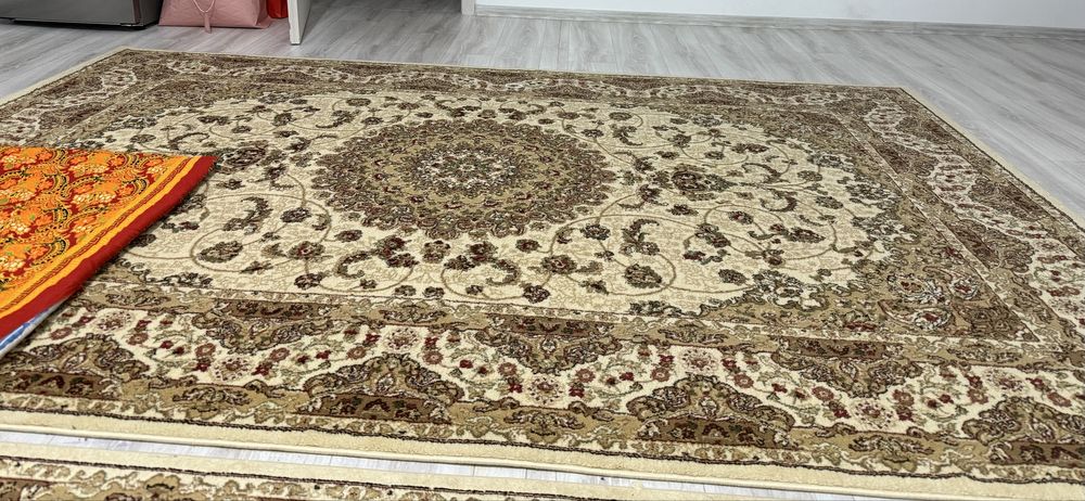 Кілем сатылады…………………….