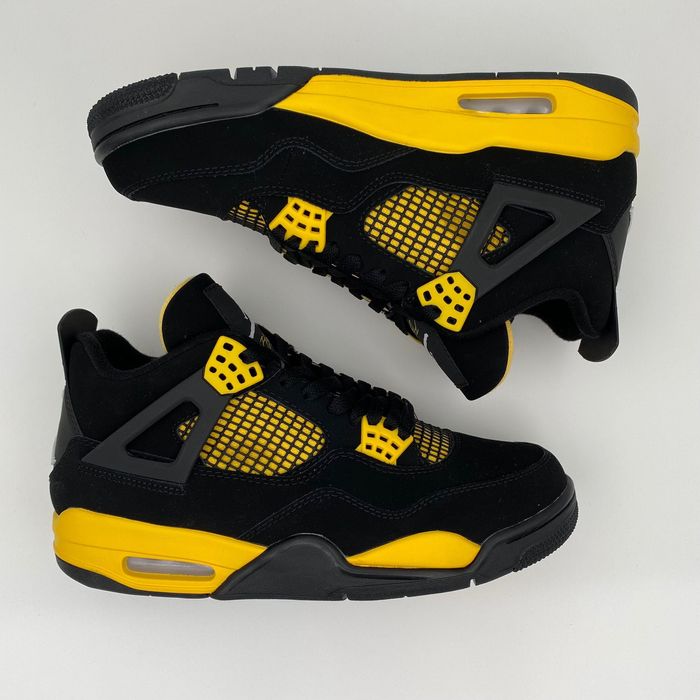 Jordan 4 Thunder