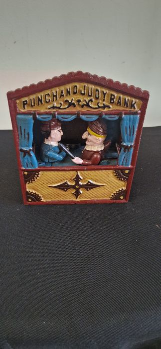 Pusculita veche fonta de colectie
