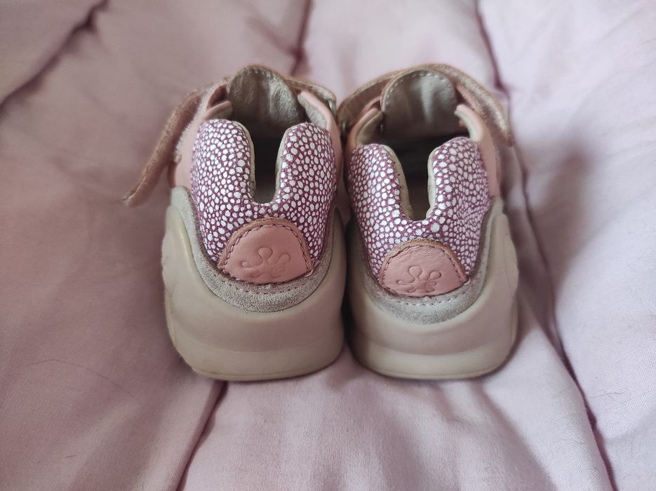 Sandale 24 biomecanics