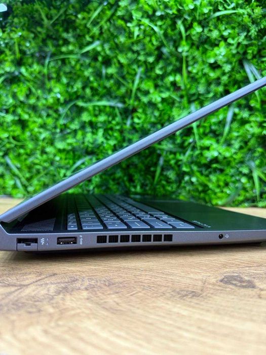 HP Victus i7 13700HX/16gb ddr5/512gb ssd/RTX4060 8gb/16,1 FHD IPS