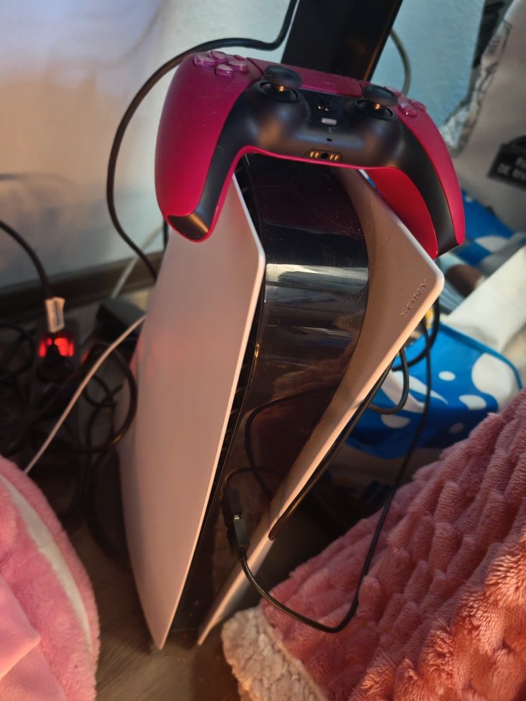 PS5 Disc + controller + няколко игри