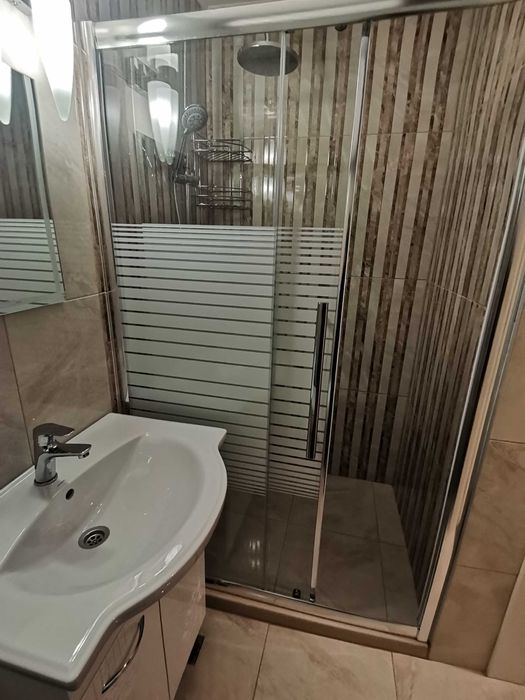 Дава се под наем Двустаен апартамент в Бургас, Център - 55 кв.м за 357 € - Снимка #6