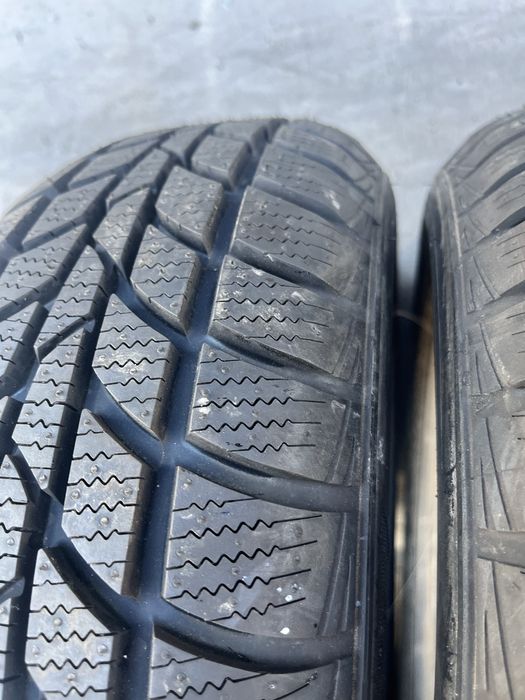 2 бр. нови зимни гуми 165/60/14 Hankook DOT 2115
