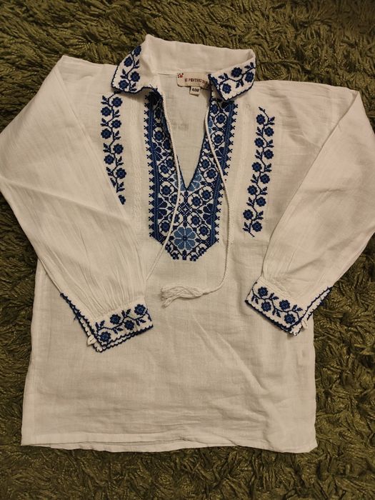 Ie baieti pt 4 ani dar merge mai mult in functie de copil