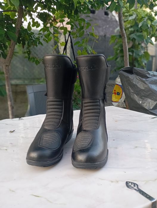 Vând ghete motocicleta Spada