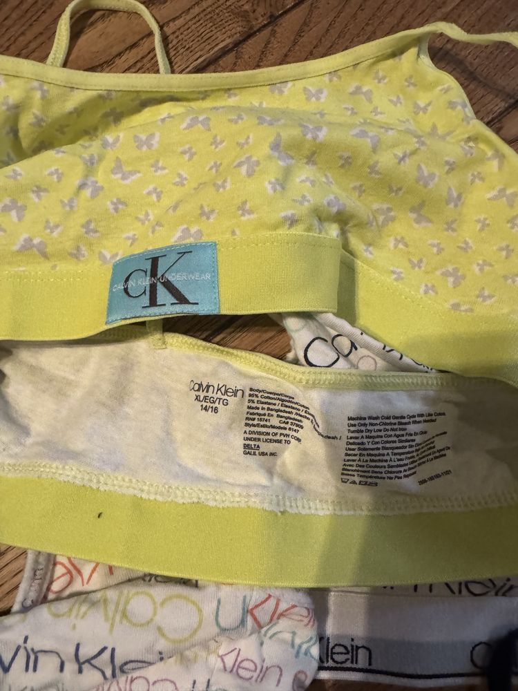 Спортно бюстие Zara, оригинални детски бюстиета