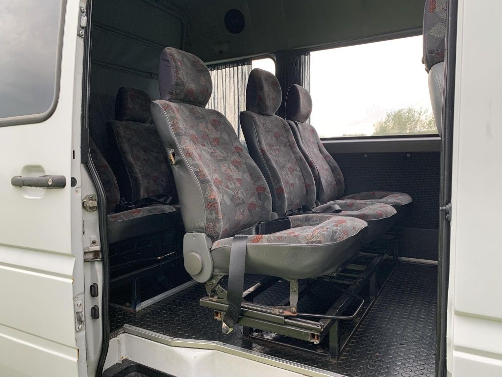 Mercedes sprinter 313 8+1 2004  (316 318 319)