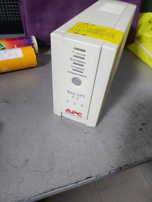 APC Black Ups 650, без батарей