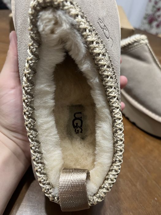 Papuci UGG Culoare Bej
