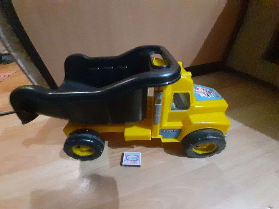 Продается детская машинка