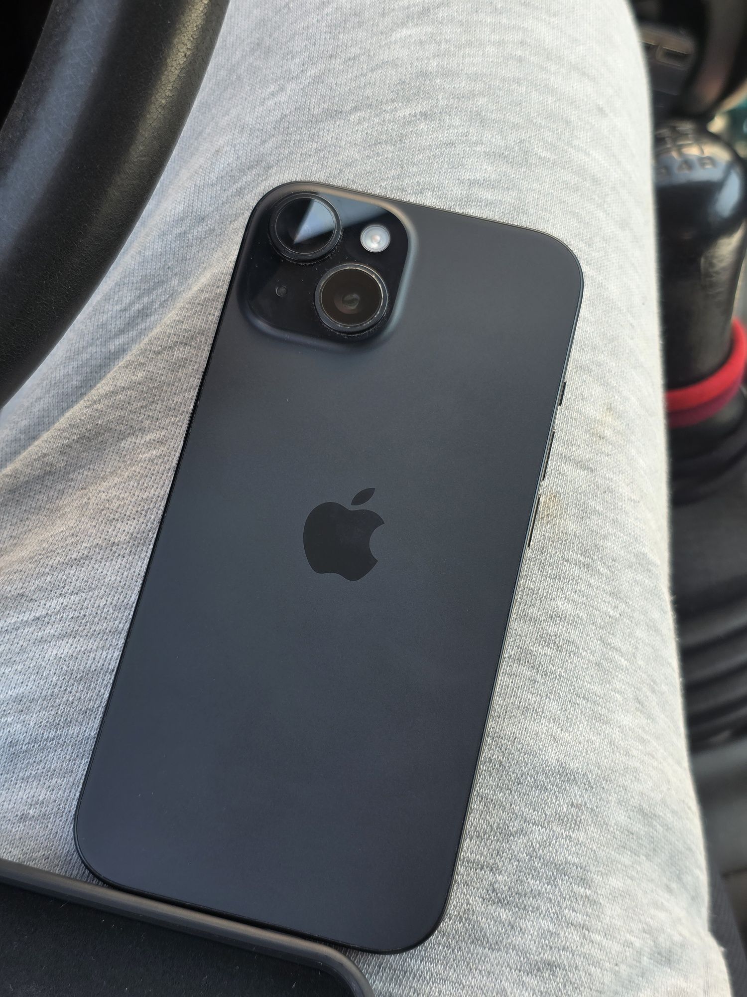 Iphone 15 128 GB Само днес!