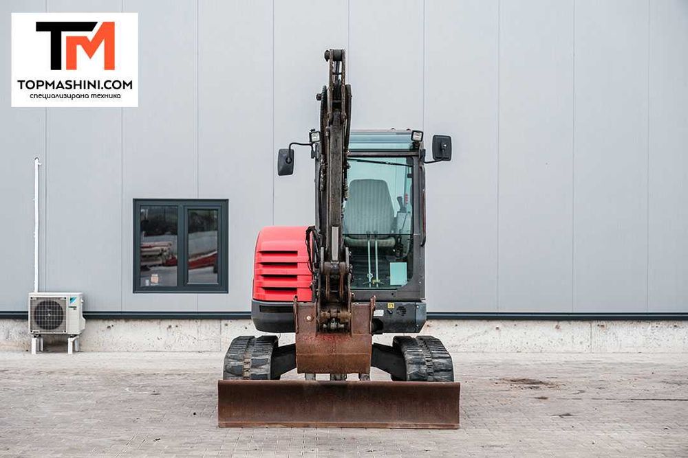 Наем на багер VOLVO ECR 48 5000кг