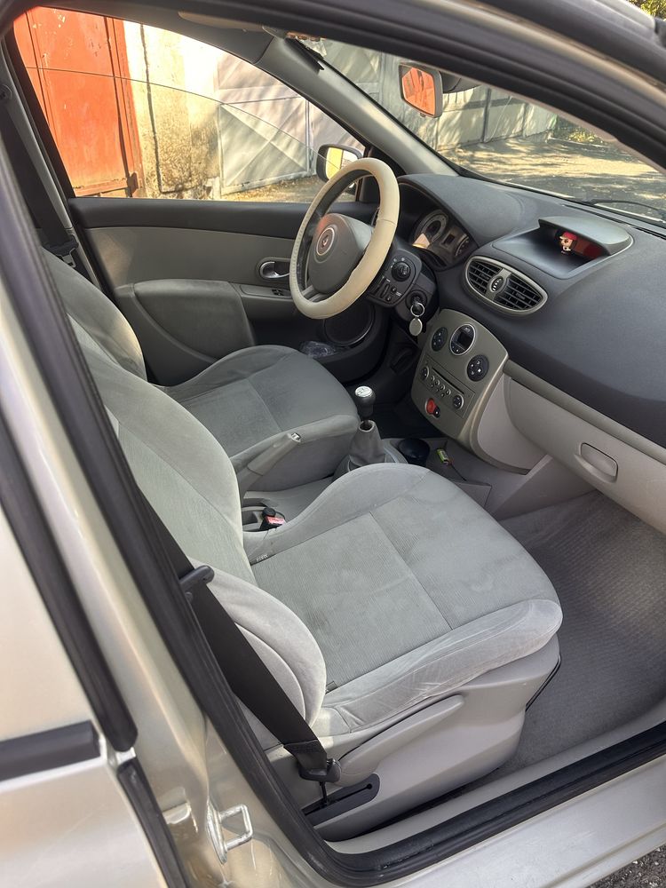 Renault Clio 1.4 16V,98 CP