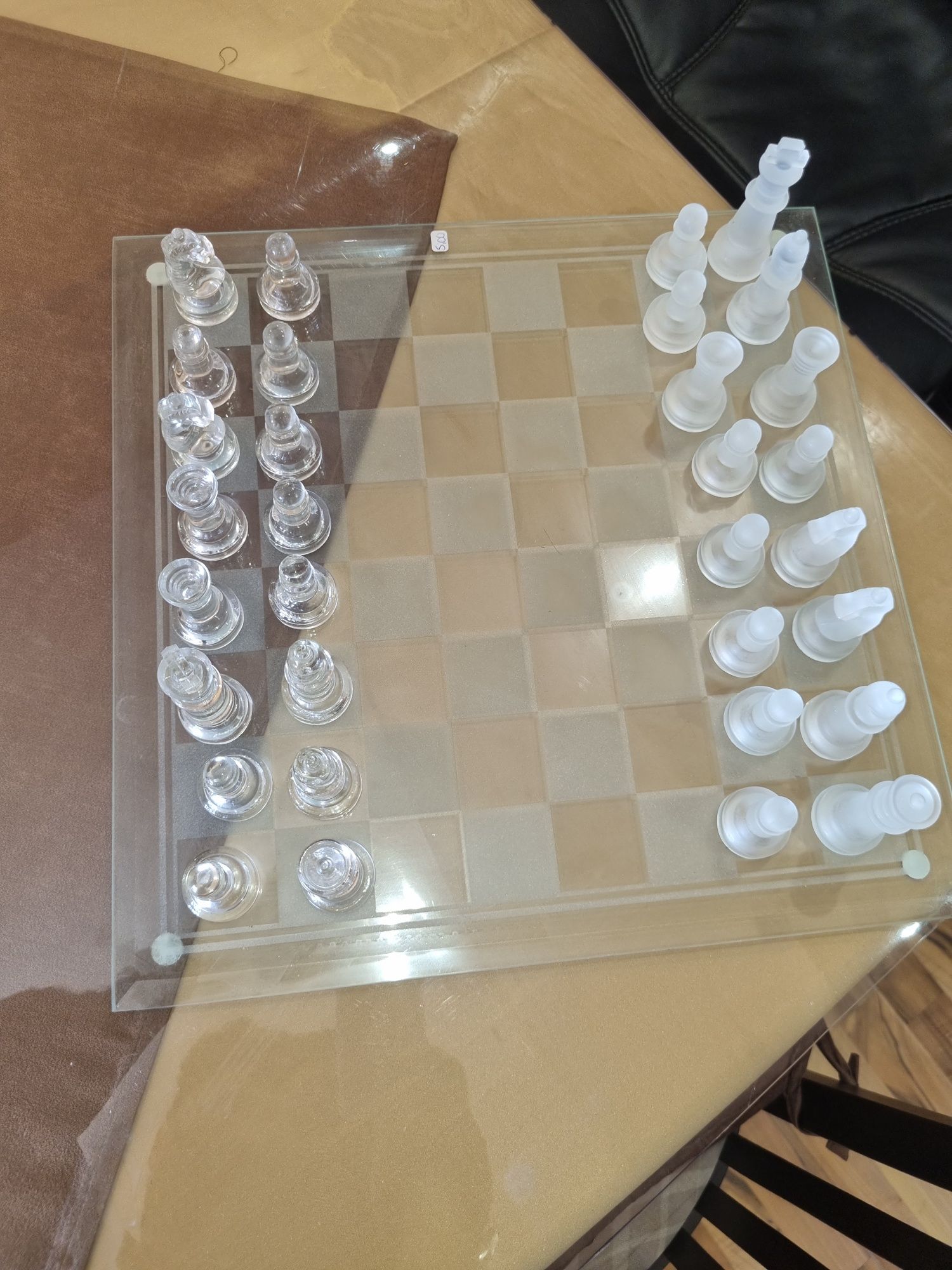 Стъклен шах много ефектен