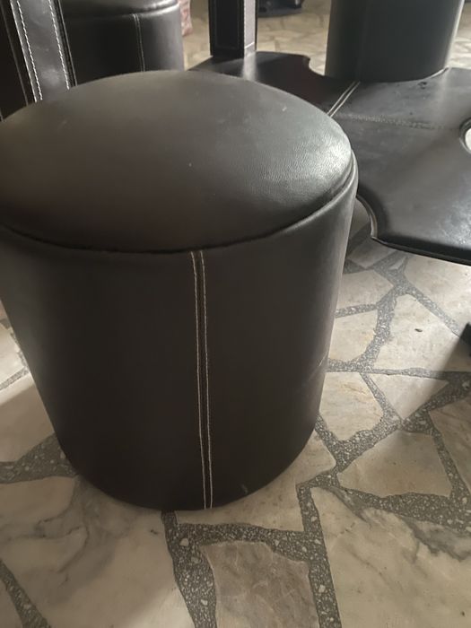 Стъклена маса с 4 стола