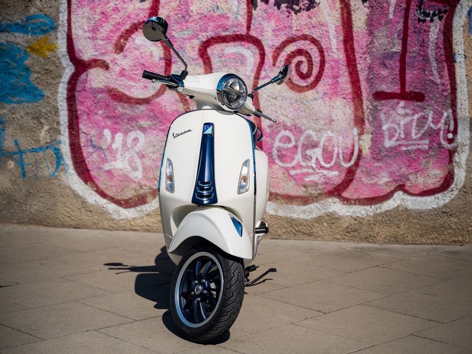 Vespa - ediție specială - de vânzare!