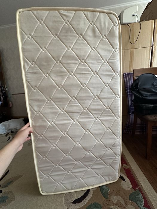 Продам матрас.