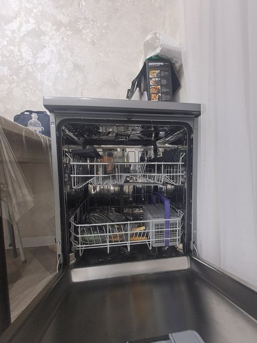 Стиральная машина для посуды