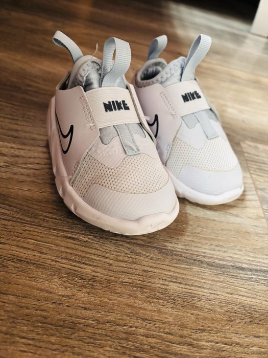 Маратонки nike flex 22 номер